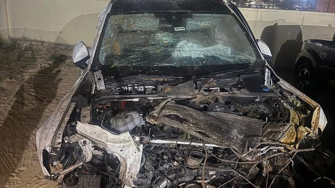 Audi Crashes in Jaipur