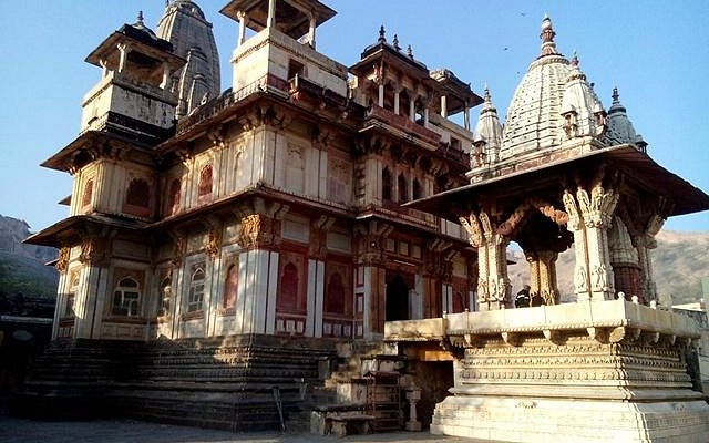 Jagat Shiromani Temple