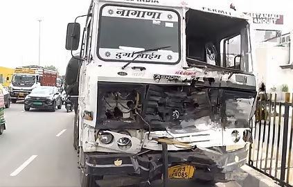 Speeding Truck Runs Over Family in Jaipur